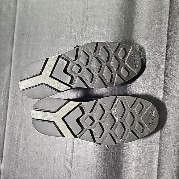 Y-3 boots - Picture 9 of 9